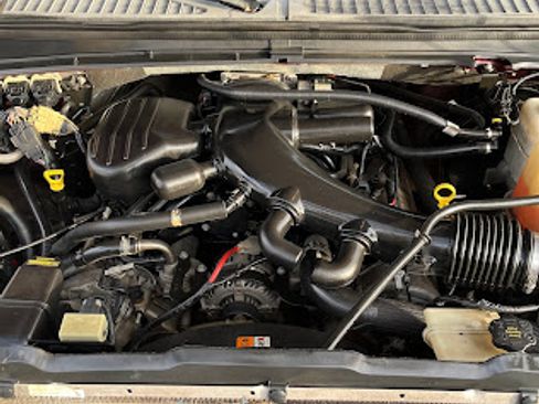 Used 2010 Ford F250 Lariat image 21