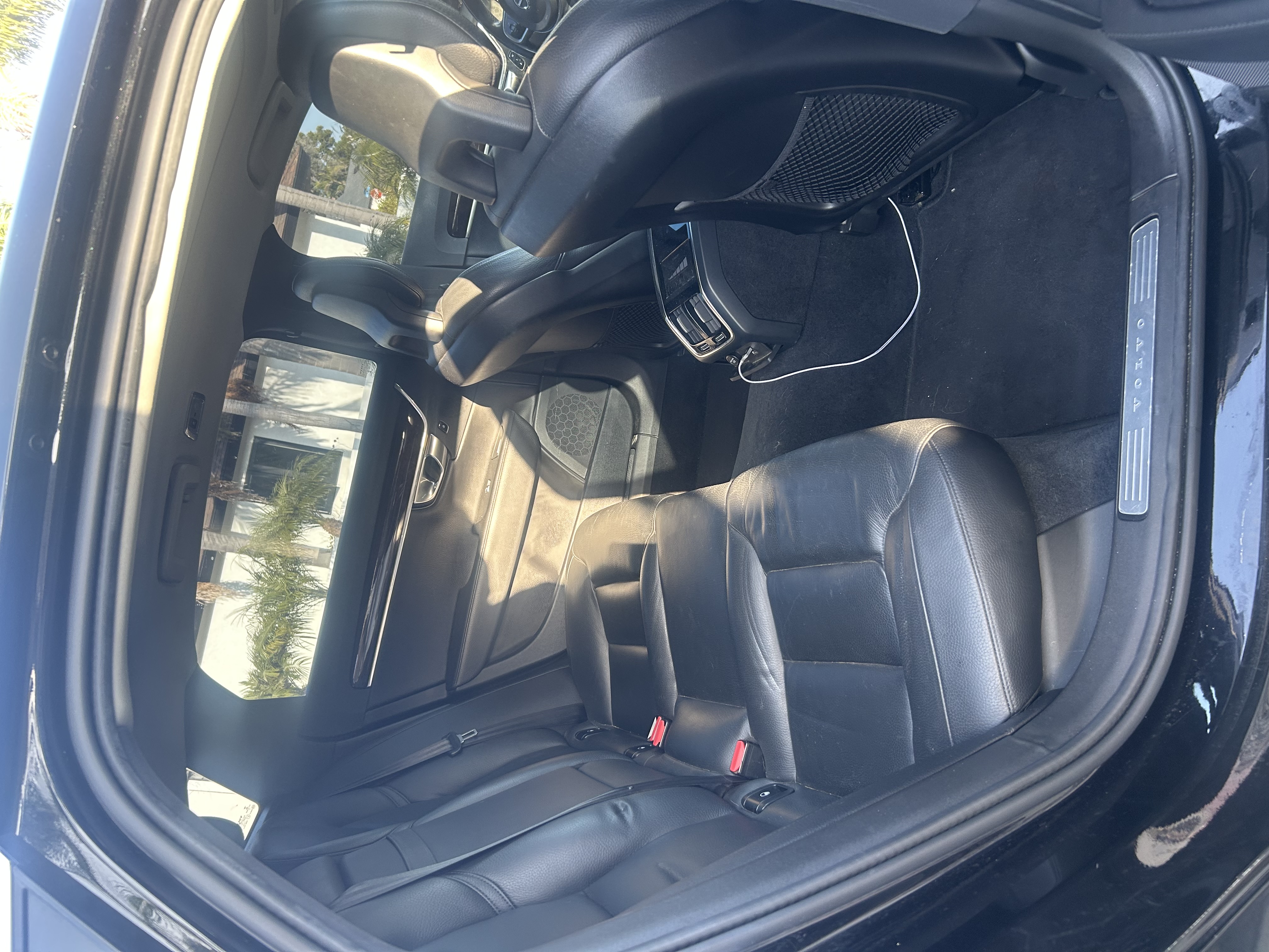 Used 2018 Volvo S90 T6 Momentum w/ Convenience Package AWD/4WD image 23