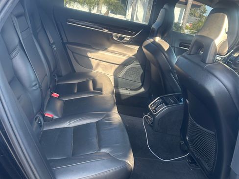 Used 2018 Volvo S90 T6 Momentum w/ Convenience Package AWD/4WD image 23