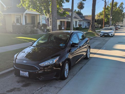 Used 2017 Ford Focus SE image 11