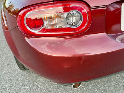 Used 2012 MAZDA MX-5 Miata Grand Touring w/ Premium Pkg RWD image 9