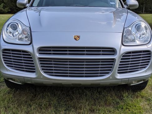 Used 2006 Porsche Cayenne Turbo S image 5