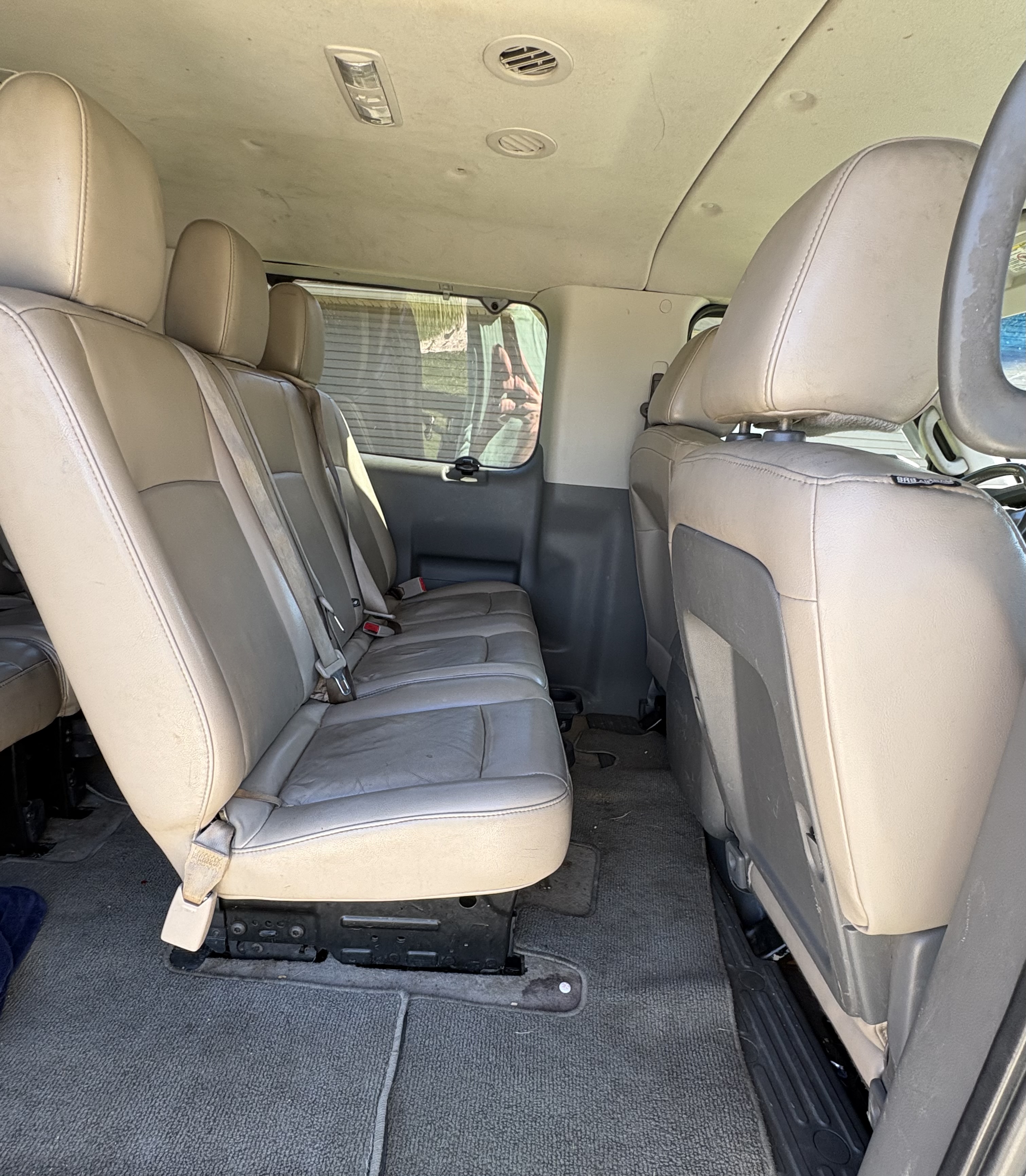 Used 2014 Nissan NV 3500 SL w/ Technology Package RWD image 9