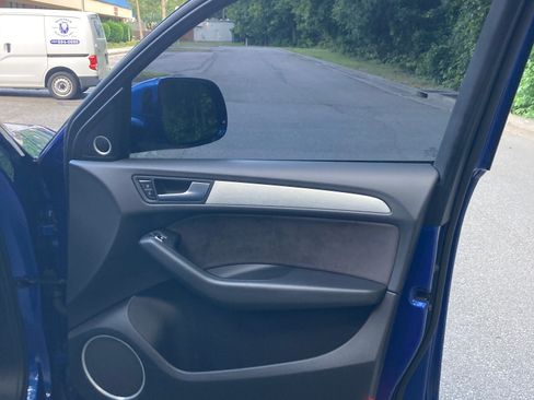 Used 2015 Audi SQ5 Premium Plus w/ Technology Package image 31