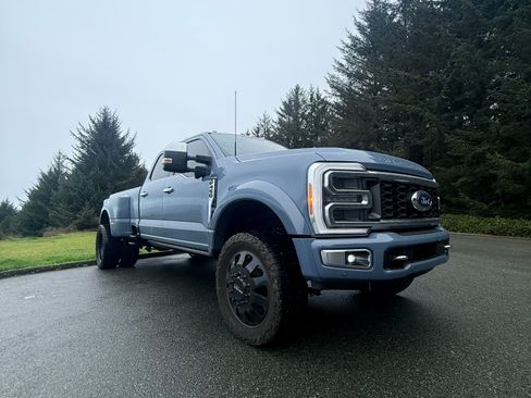 Used 2023 Ford F450 Platinum w/ FX4 Off-Road Package image 1
