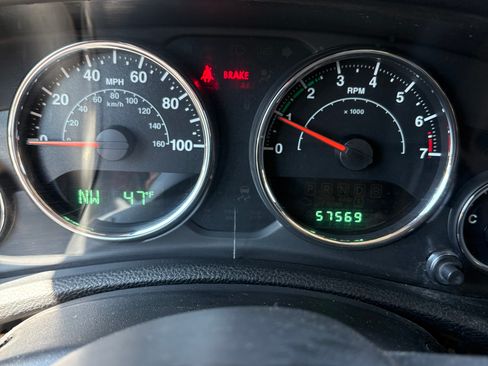 Used 2013 Jeep Wrangler Sahara w/ Dual Top Group image 12