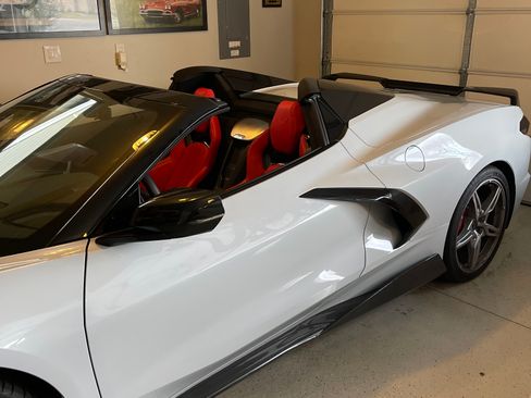 Used 2022 Chevrolet Corvette Stingray Premium Conv w/ Z51 Performance Package image 9