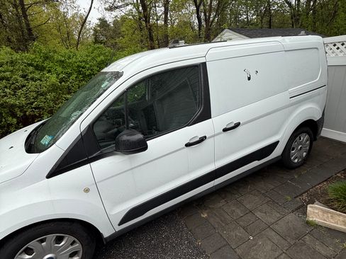 Used 2020 Ford Transit Connect XL image 1