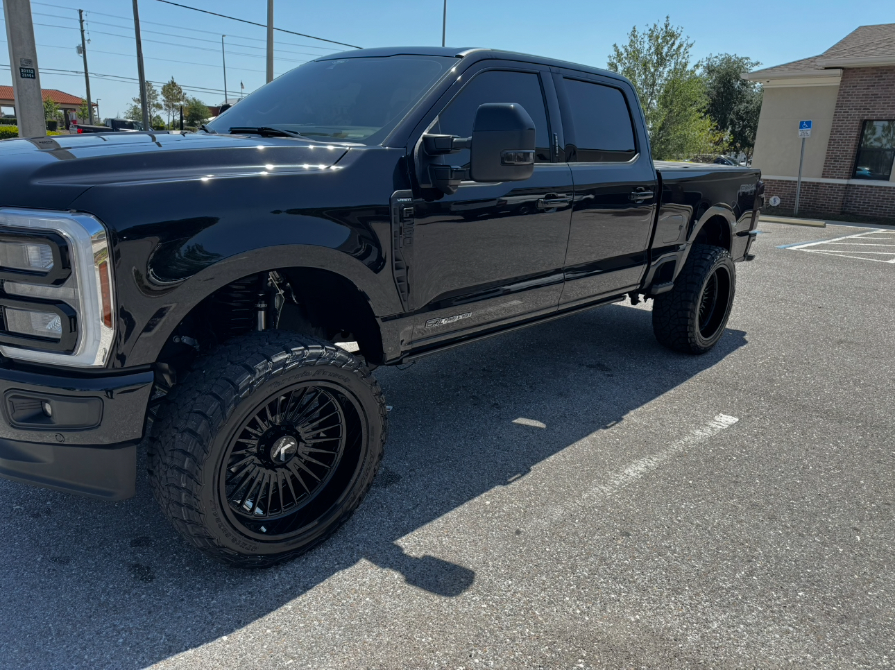 Used 2024 Ford F250 Lariat w/ Lariat Ultimate Package AWD/4WD image 9