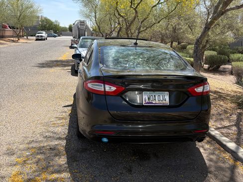 Used 2014 Ford Fusion Energi Titanium w/ Driver Assist Package FWD image 6