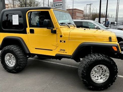 Used 2005 Jeep Wrangler X w/ Tire & Wheel Group (Ecco) AWD/4WD image 8