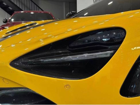 Used 2021 McLaren 720S Spider RWD image 5