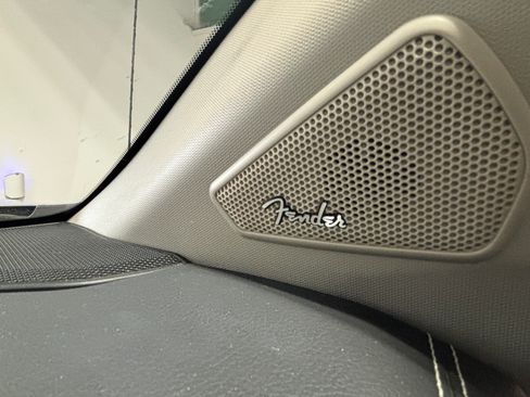 Used 2019 Nissan Titan PRO-4X w/ Pro-4x Convenience Package image 15