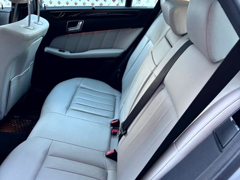 Used 2011 Mercedes-Benz E 350 4MATIC Wagon image 10