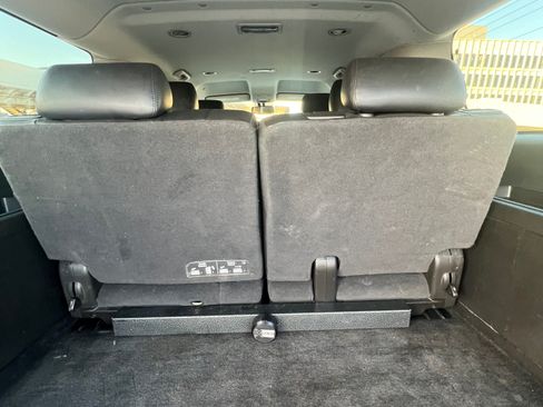 Used 2014 GMC Yukon XL SLT image 13