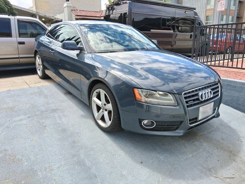 Used 2010 Audi A5 2.0T Premium Plus image 2