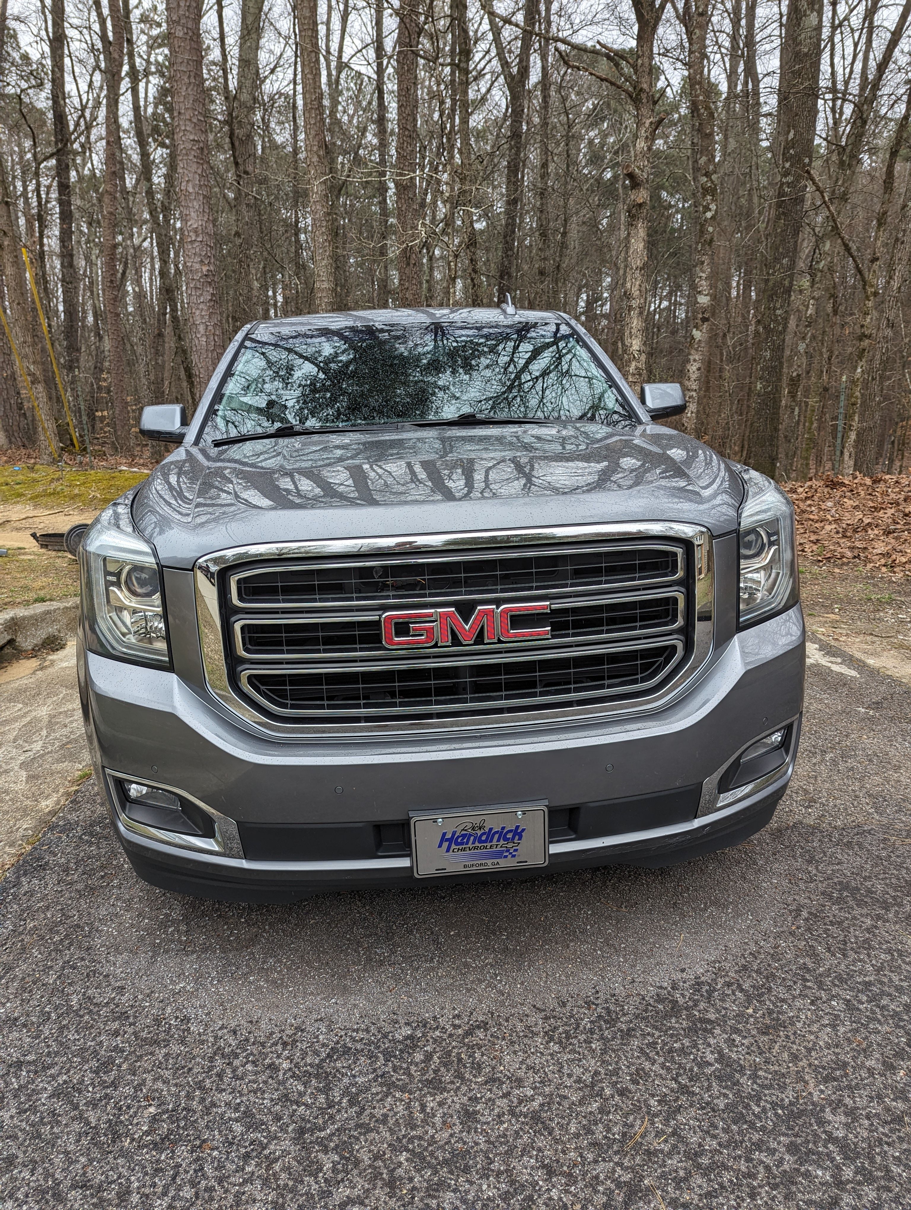 Used 2019 GMC Yukon XL SLE w/ Convenience Package AWD/4WD image 2