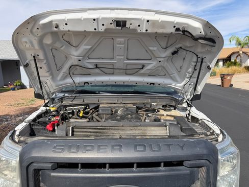 Used 2013 Ford F250 XL w/ Skid Plate Pkg AWD/4WD image 8