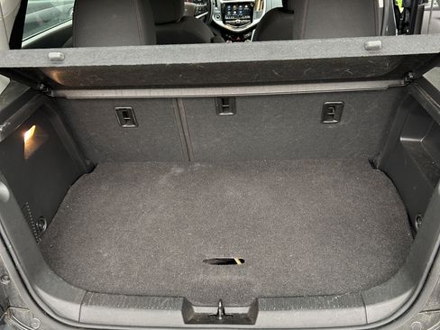 Used 2018 Chevrolet Sonic LT w/ Convenience Package image 12