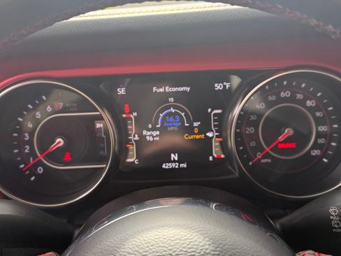 Used 2022 Jeep Wrangler Unlimited Rubicon w/ Steel Bumper Group image 20