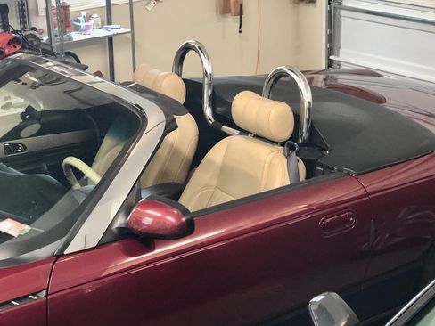 Used 2004 Ford Thunderbird RWD image 9
