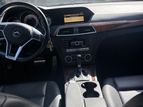 Used 2012 Mercedes-Benz C 250 Sedan image 4