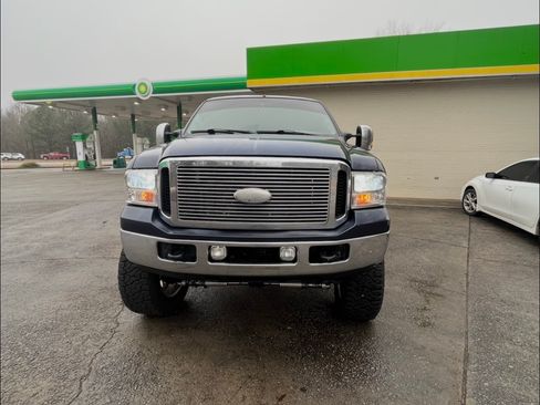 Used 2006 Ford F350 Lariat AWD/4WD image 2