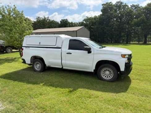 Used 2020 Chevrolet Silverado 1500 W/T w/ WT Value Package AWD/4WD image 2