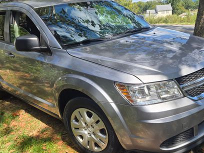 Used 2018 Dodge Journey SE