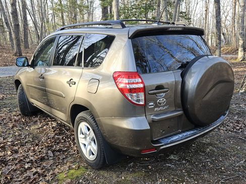 Used 2012 Toyota RAV4 Sport Utility 4D w/ Value Pkg image 5