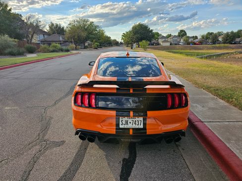 Used 2021 Ford Mustang Shelby GT500 w/ Carbon Fiber Handling Package image 10