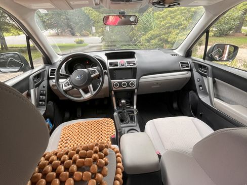 Used 2018 Subaru Forester 2.5i Premium image 14