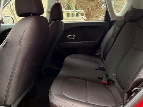 Used 2019 Kia Soul image 18