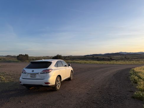 Used 2013 Lexus RX 450h FWD w/ Navigation Pkg image 2