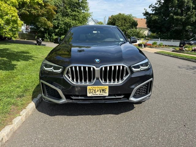 Used 2021 BMW X6 xDrive40i w/ Premium Package 3 AWD/4WD image 4
