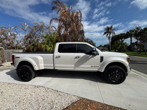 Used 2019 Ford F450 King Ranch w/ King Ranch Ultimate Package image 2