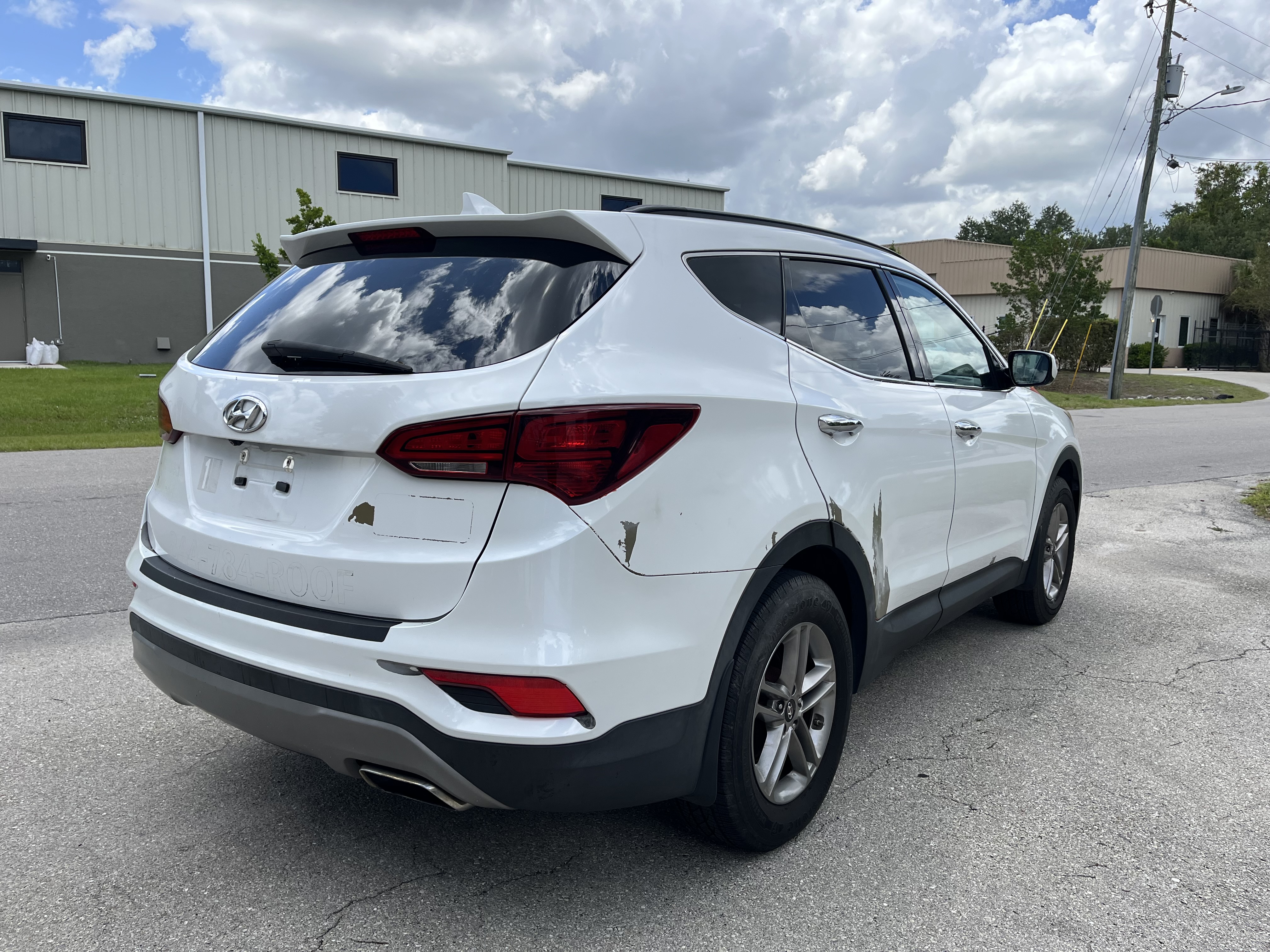 Used 2017 Hyundai Santa Fe Sport FWD image 4