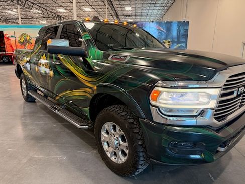 Used 2020 RAM 2500 Laramie w/ Chrome Appearance Group AWD/4WD image 5