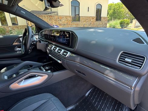 Used 2025 Mercedes-Benz GLE 63 AMG S image 17