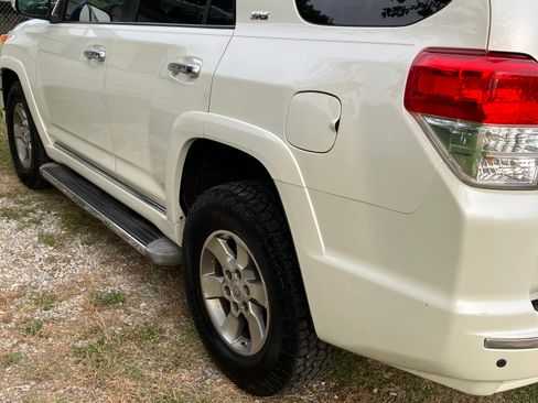 Used 2011 Toyota 4Runner SR5 RWD image 6