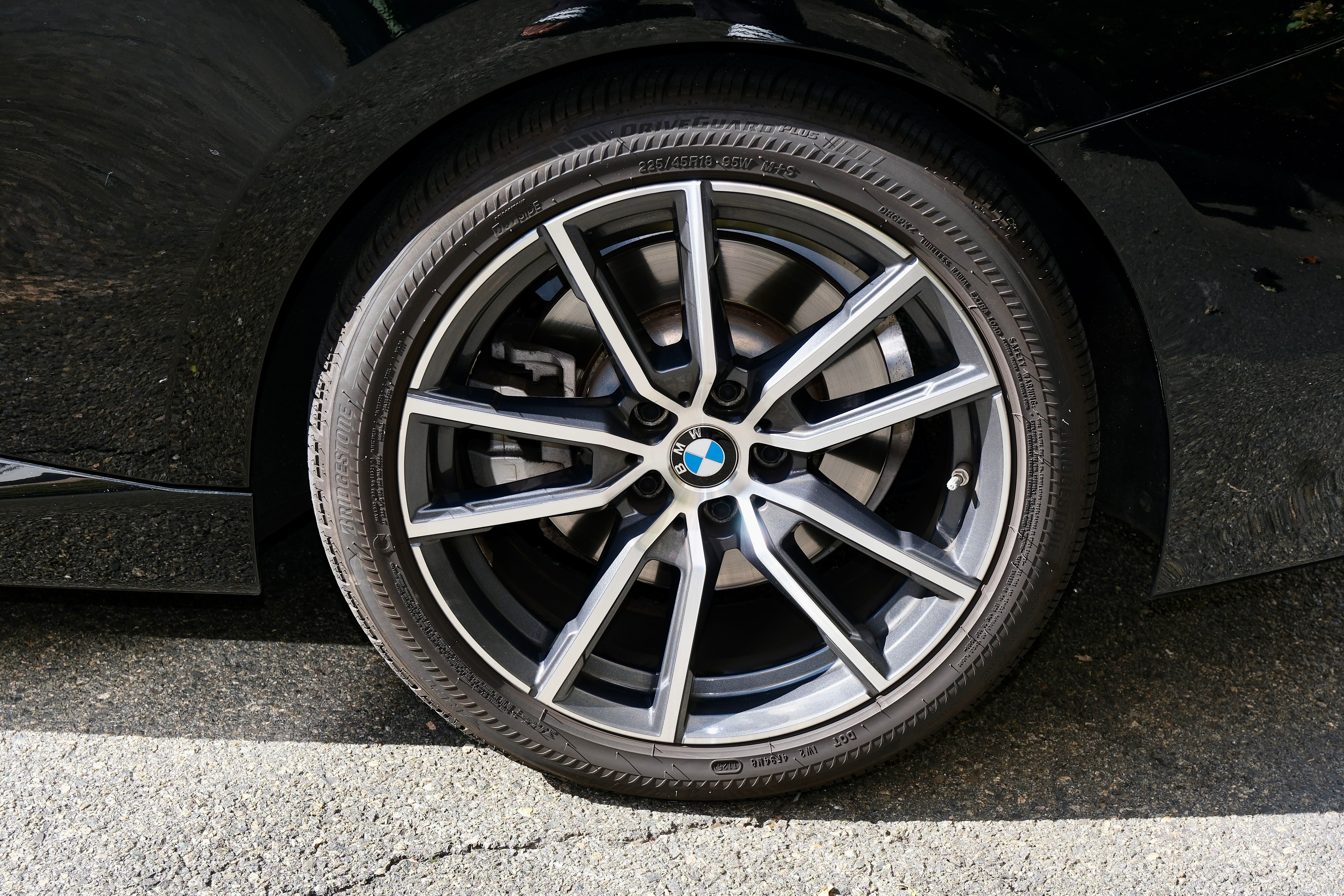 Used 2023 BMW 230i Coupe w/ Premium Package RWD image 18