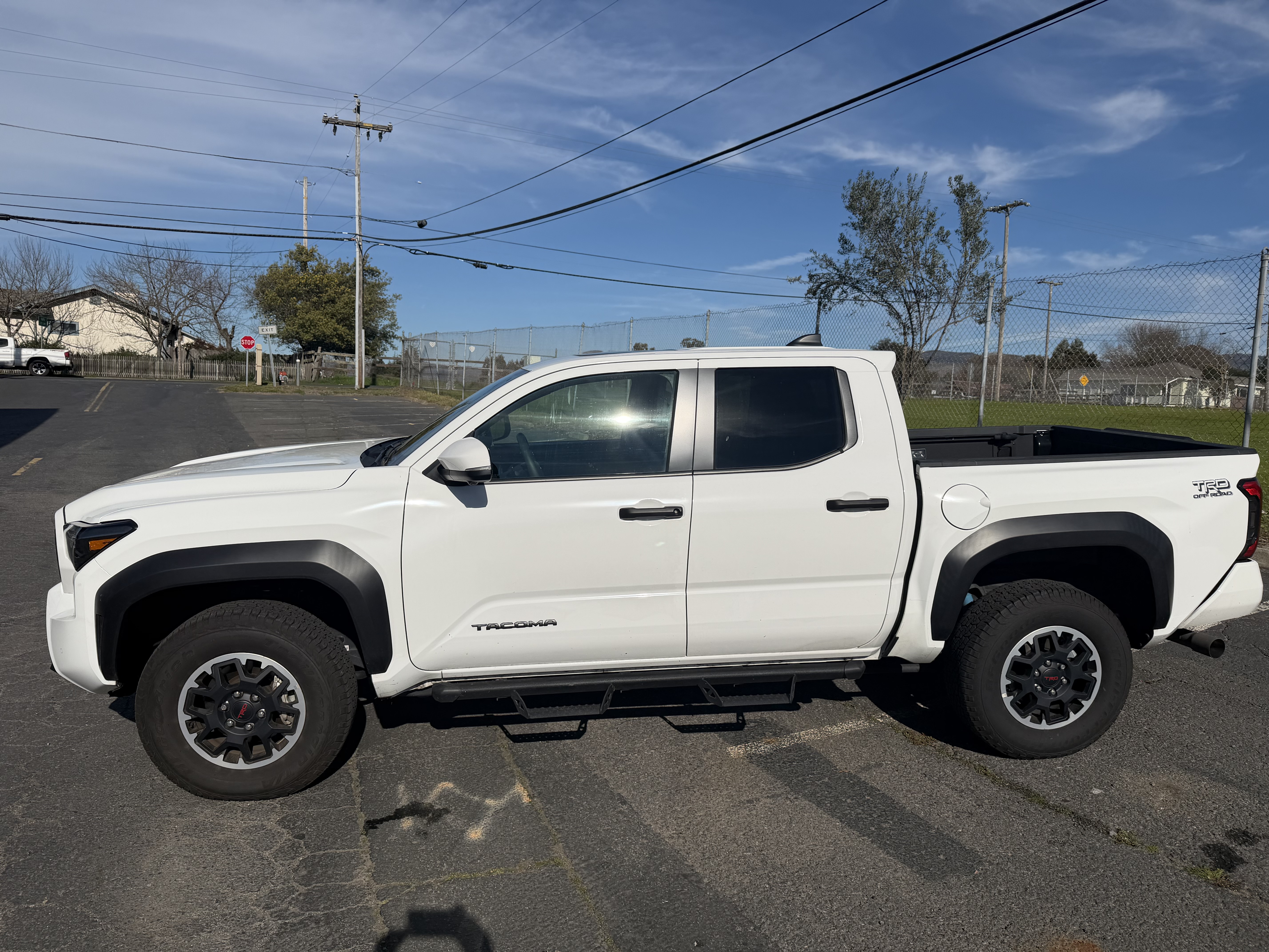Used 2024 Toyota Tacoma TRD Off-Road w/ TRD Off Road Premium Package AWD/4WD image 6