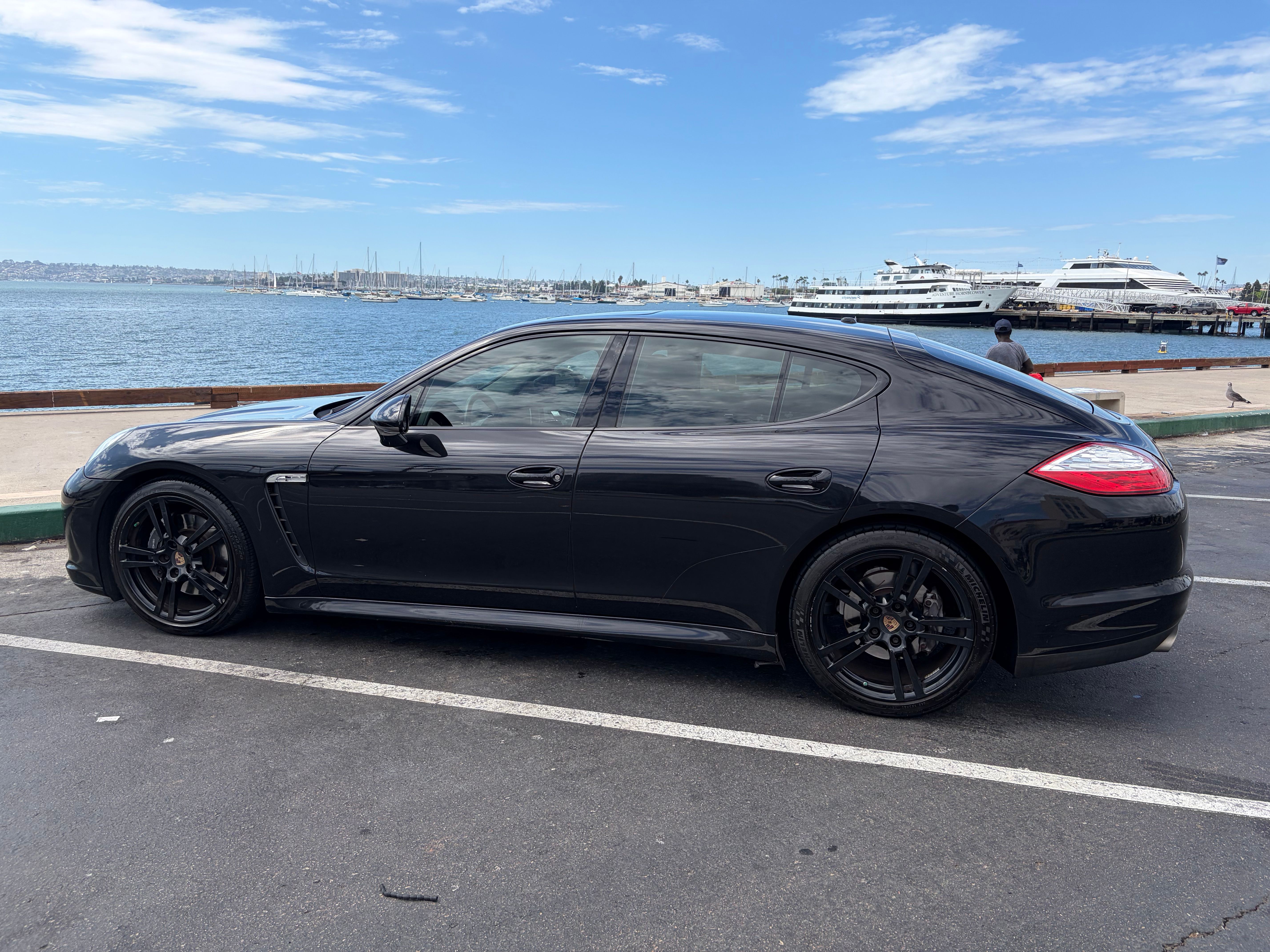 Used 2013 Porsche Panamera 4 Platinum Edition AWD/4WD image 1