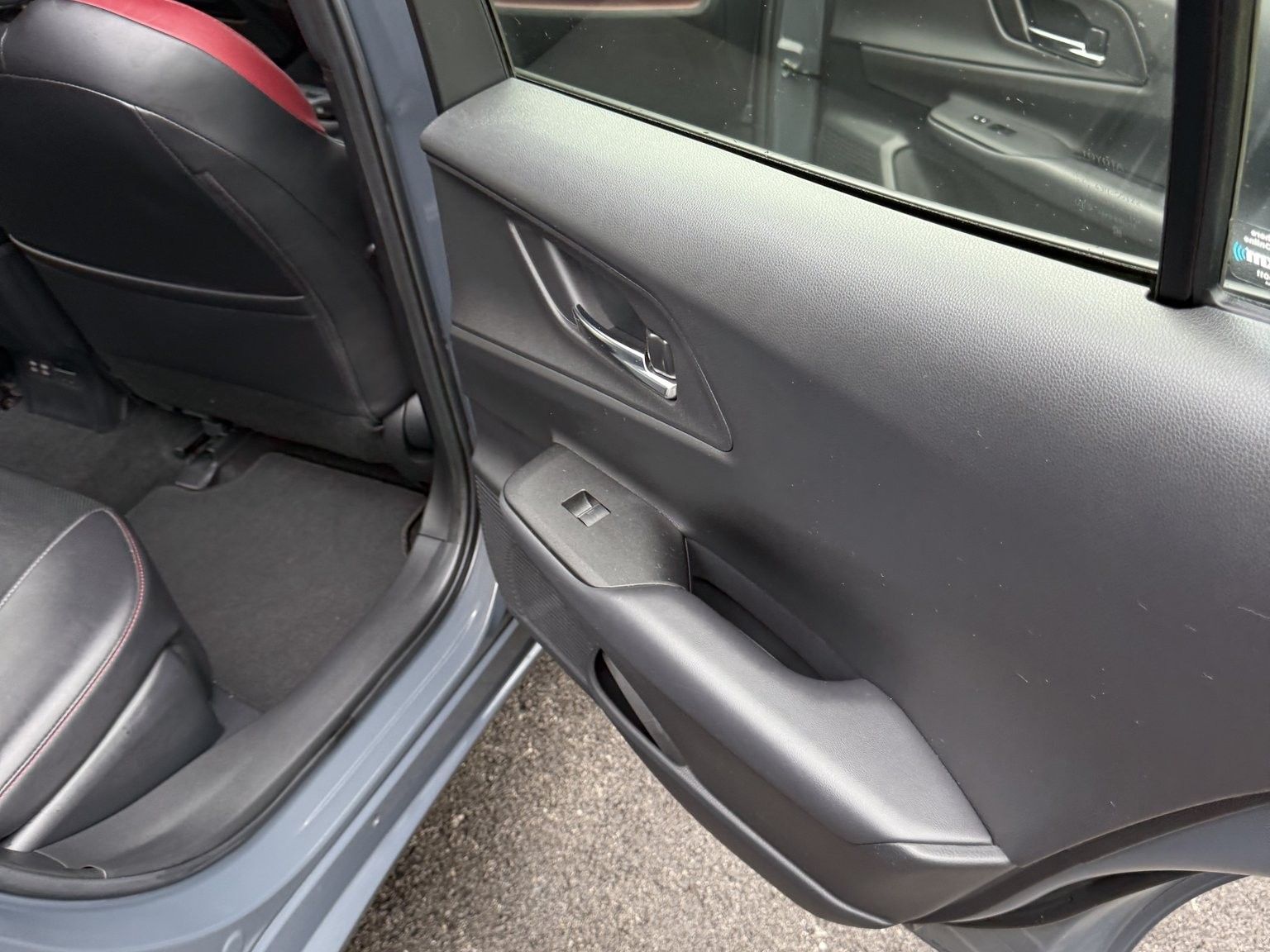 Used 2023 Toyota Prius Prime FWD image 20