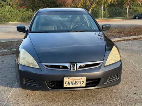 Used 2006 Honda Accord EX-L image 2