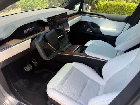 Used 2022 Tesla Model X AWD/4WD image 19