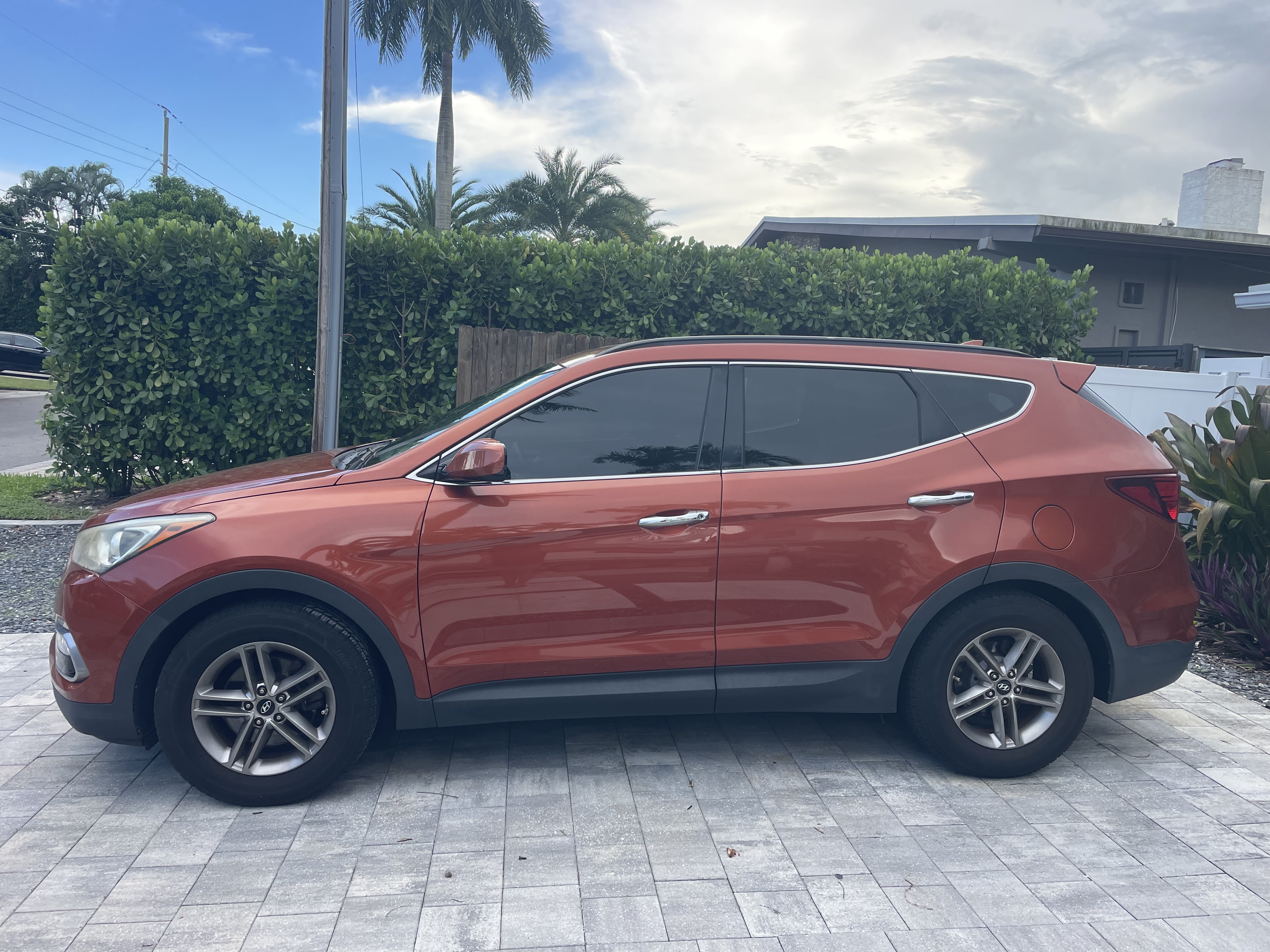 Used 2017 Hyundai Santa Fe Sport FWD image 8