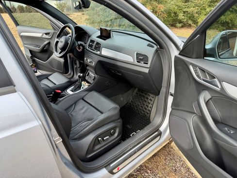 Used 2018 Audi Q3 2.0T Premium w/ Convenience Package image 11