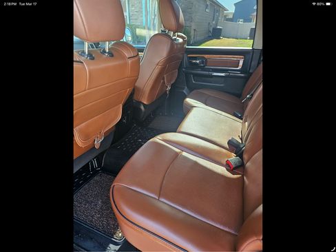 Used 2017 RAM 1500 Laramie Longhorn image 15