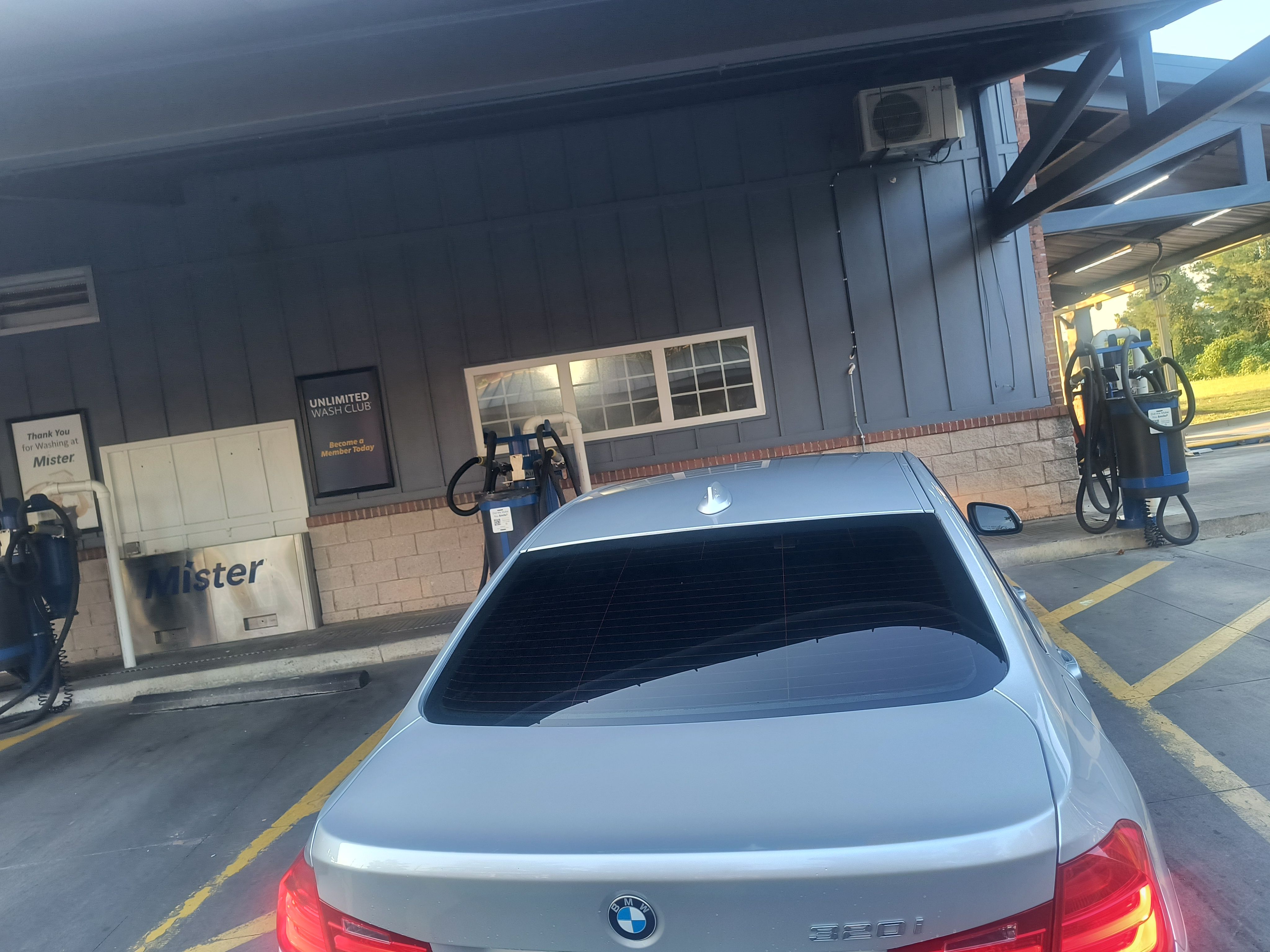 Used 2015 BMW 320i Sedan RWD image 13